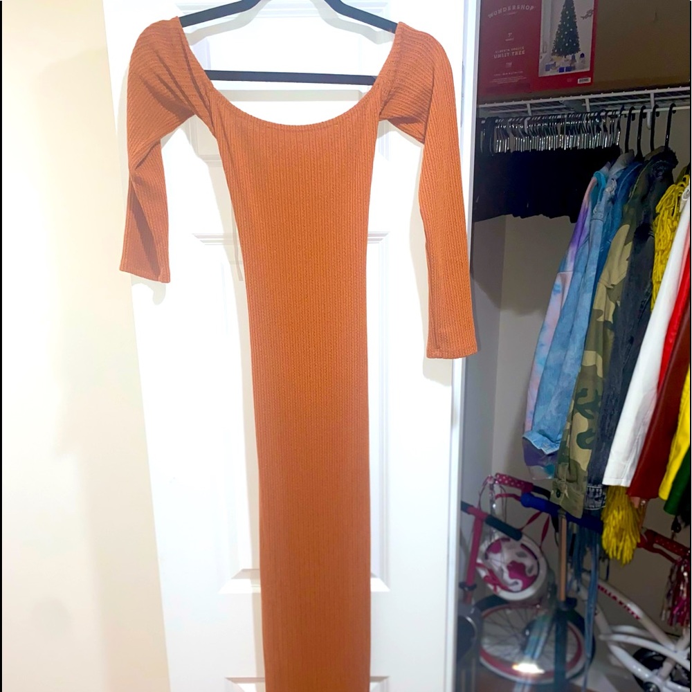 Midaxi lace up back off shoulder dress
